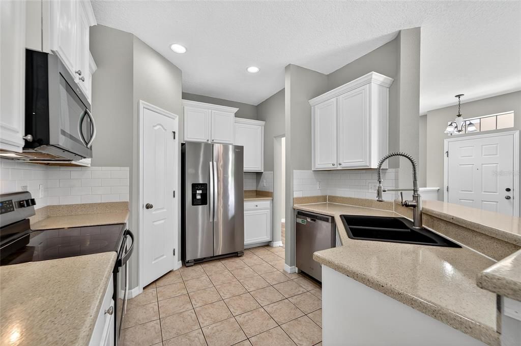 For Sale: $333,000 (3 beds, 2 baths, 1760 Square Feet)