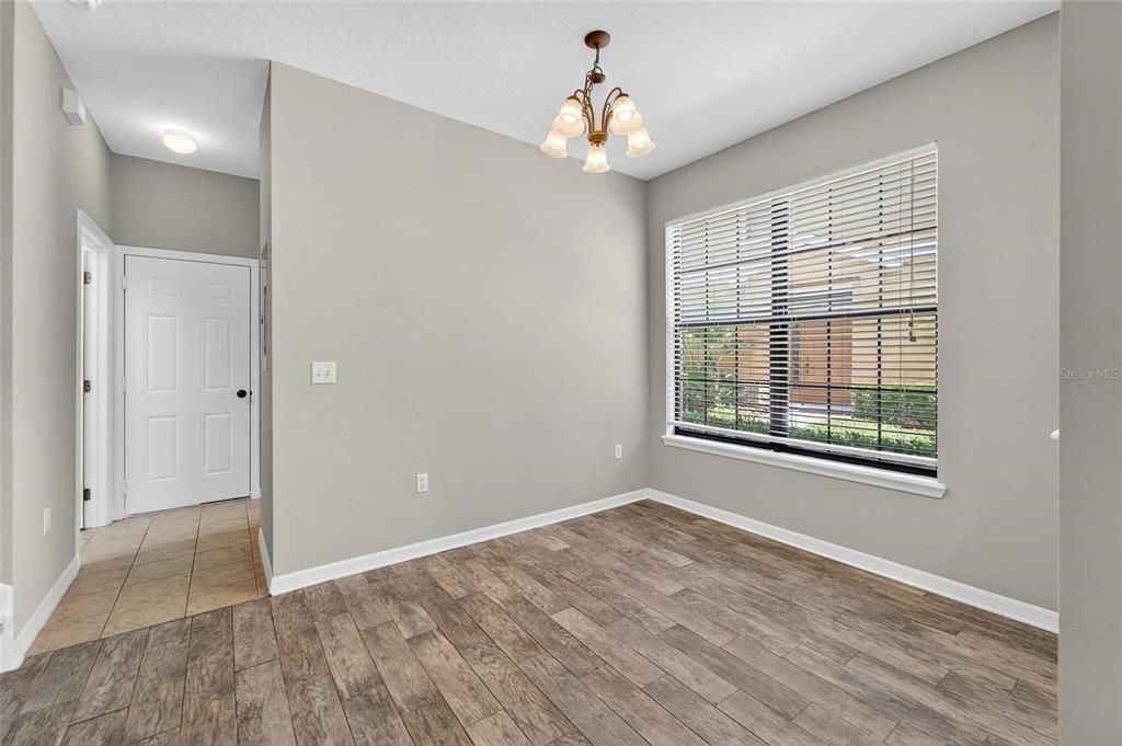 For Sale: $333,000 (3 beds, 2 baths, 1760 Square Feet)