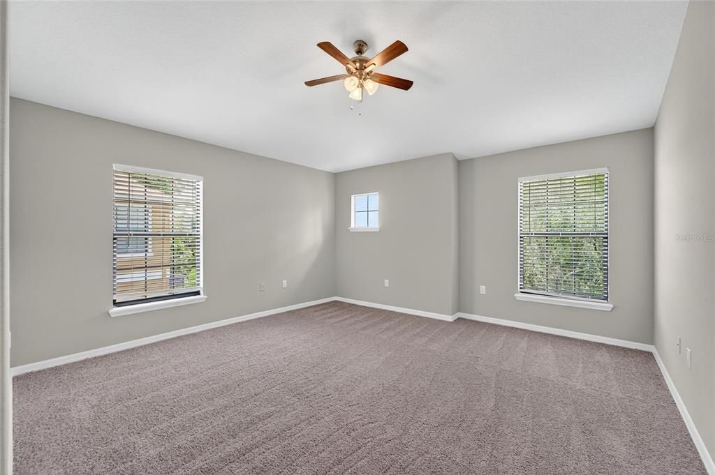 For Sale: $333,000 (3 beds, 2 baths, 1760 Square Feet)