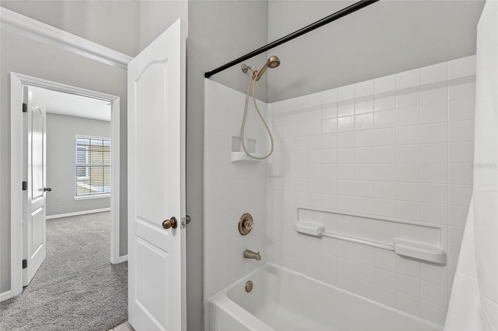 For Sale: $333,000 (3 beds, 2 baths, 1760 Square Feet)