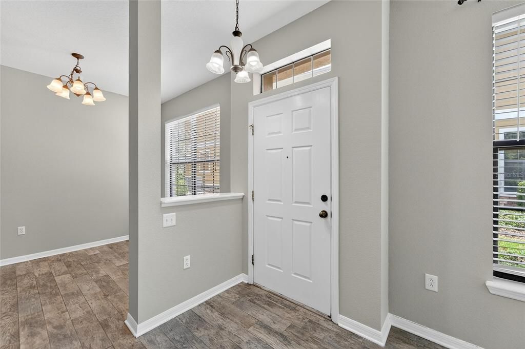 For Sale: $333,000 (3 beds, 2 baths, 1760 Square Feet)