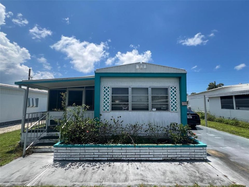 Vendido Recientemente: $49,999 (1 camas, 1 baños, 612 Pies cuadrados)