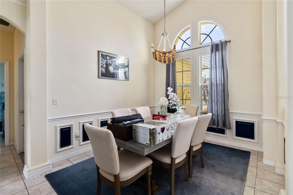 Active With Contract: $487,750 (4 beds, 2 baths, 2370 Square Feet)