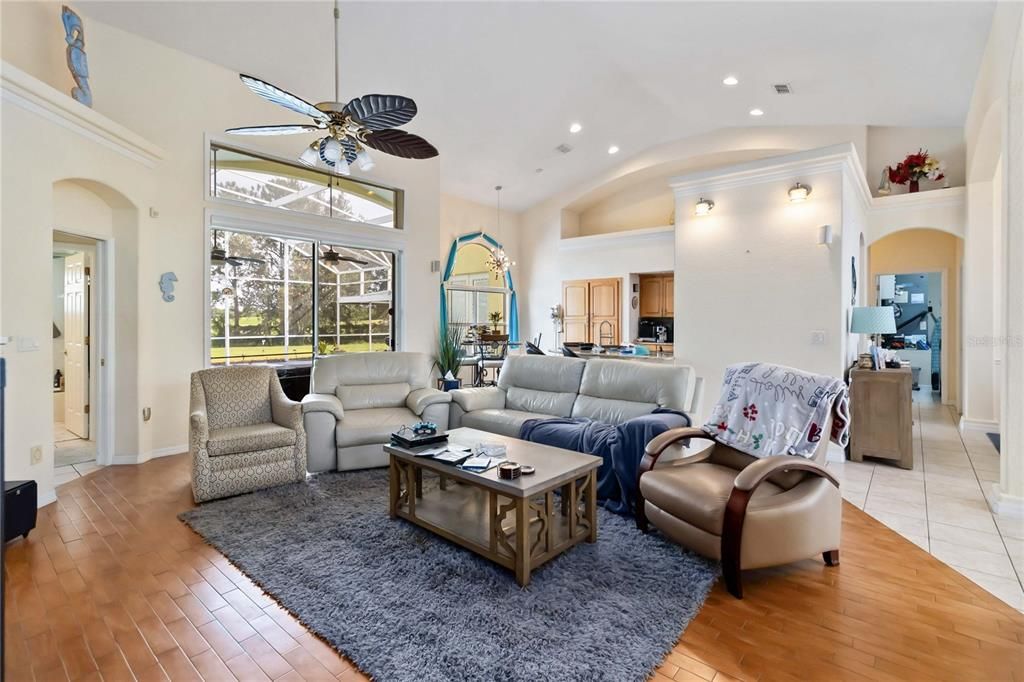 Active With Contract: $487,750 (4 beds, 2 baths, 2370 Square Feet)