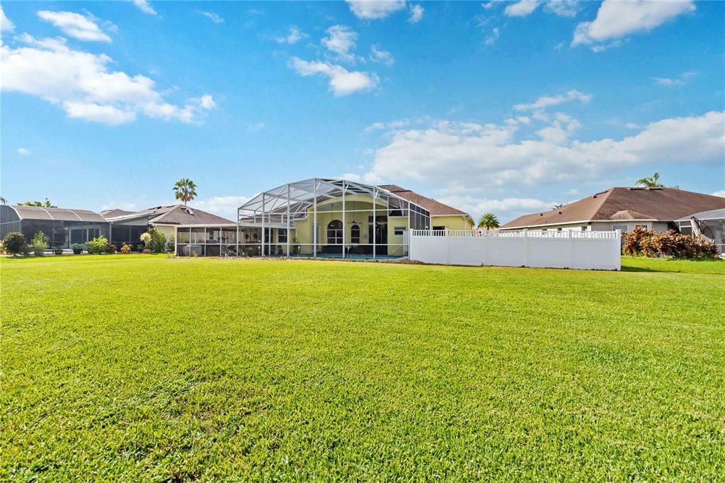 Active With Contract: $487,750 (4 beds, 2 baths, 2370 Square Feet)