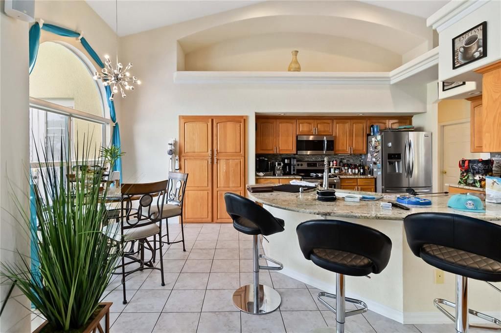 Active With Contract: $487,750 (4 beds, 2 baths, 2370 Square Feet)