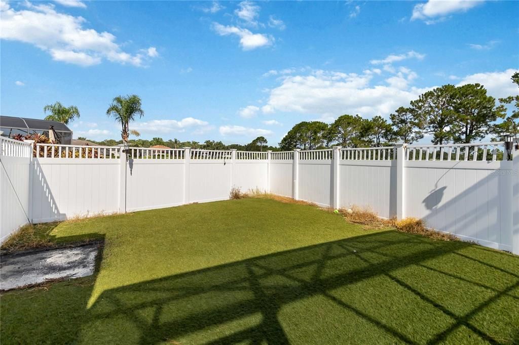 Active With Contract: $487,750 (4 beds, 2 baths, 2370 Square Feet)