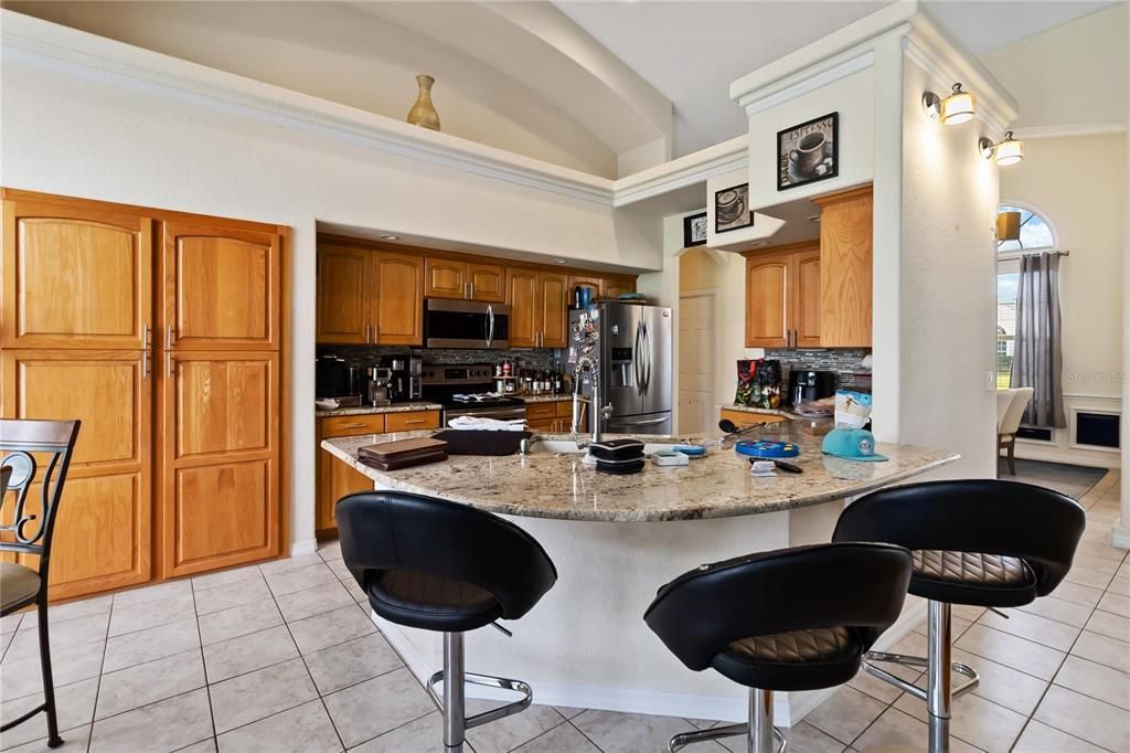 Active With Contract: $487,750 (4 beds, 2 baths, 2370 Square Feet)