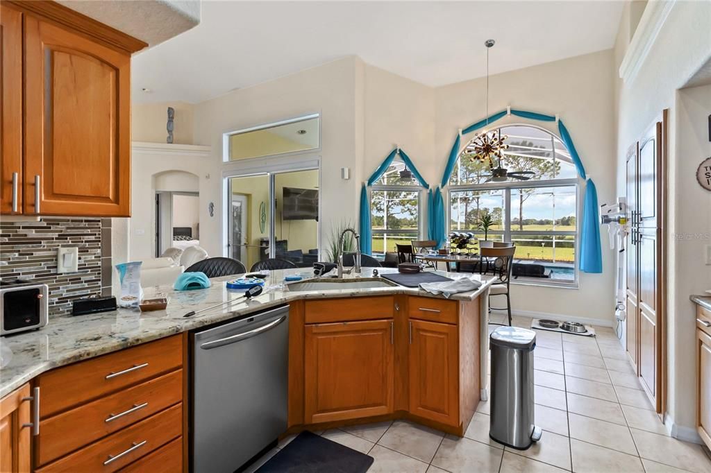 Active With Contract: $487,750 (4 beds, 2 baths, 2370 Square Feet)