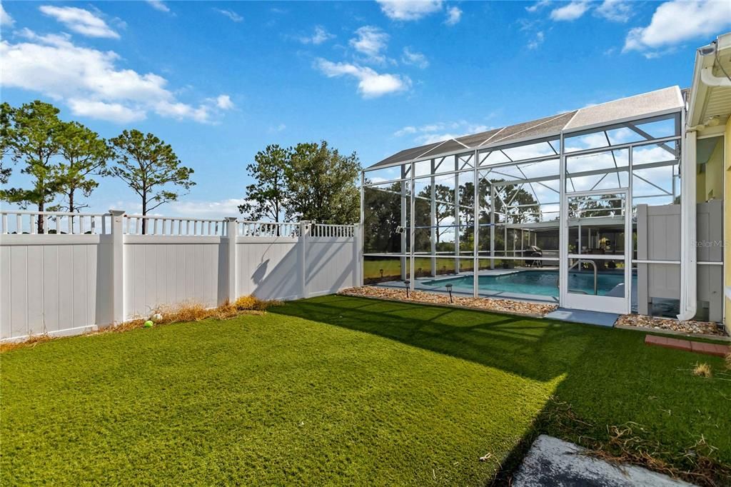 Active With Contract: $487,750 (4 beds, 2 baths, 2370 Square Feet)