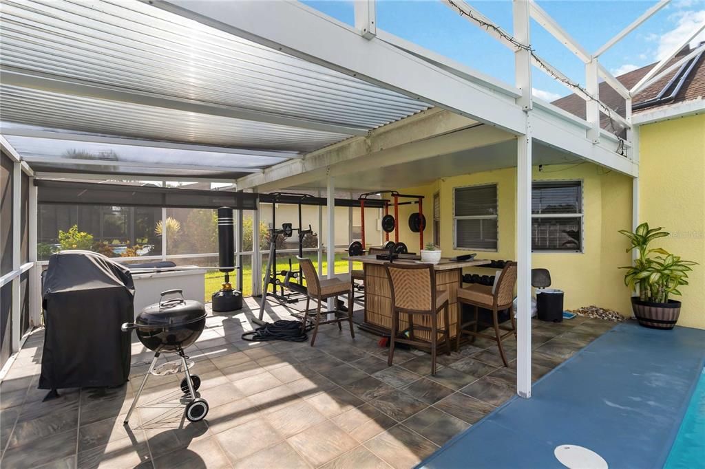 Active With Contract: $487,750 (4 beds, 2 baths, 2370 Square Feet)