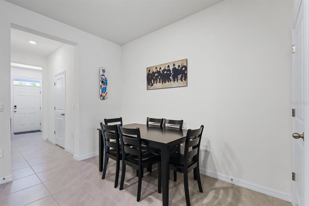 На продажу: $289,000 (3 спален, 2 ванн, 1634 Квадратных фут)