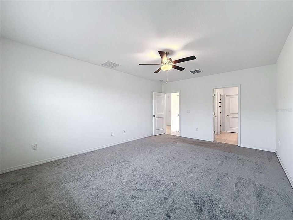 En Venta: $420,000 (6 camas, 3 baños, 3415 Pies cuadrados)