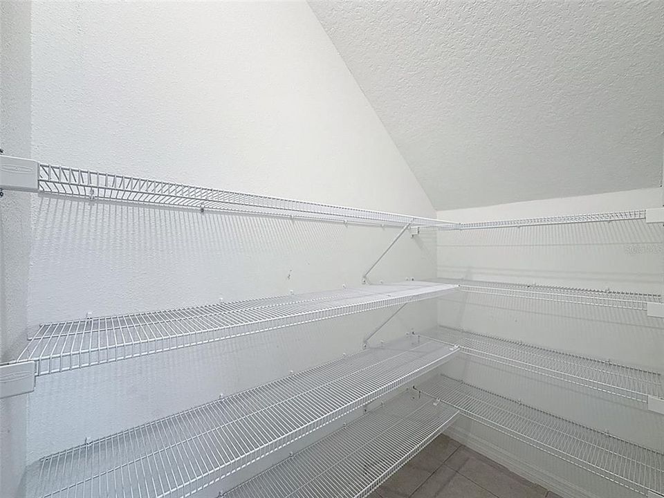 En Venta: $420,000 (6 camas, 3 baños, 3415 Pies cuadrados)