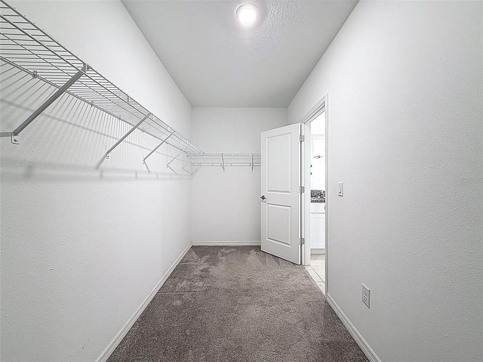 En Venta: $420,000 (6 camas, 3 baños, 3415 Pies cuadrados)