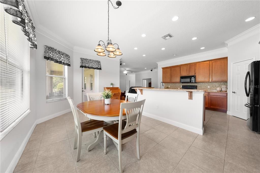 На продажу: $644,000 (3 спален, 2 ванн, 2273 Квадратных фут)