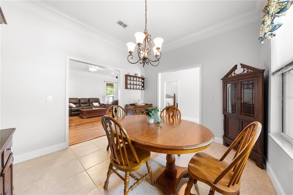 На продажу: $644,000 (3 спален, 2 ванн, 2273 Квадратных фут)