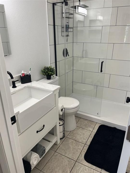 For Sale: $165,000 (1 beds, 1 baths, 759 Square Feet)