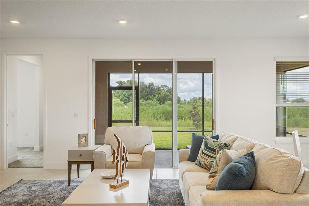 Activo con contrato: $349,990 (2 camas, 2 baños, 1631 Pies cuadrados)