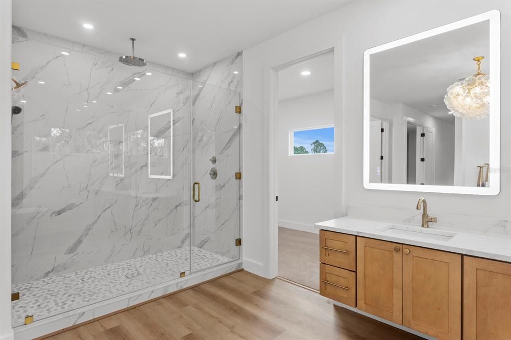 En Venta: $1,898,000 (7 camas, 5 baños, 6167 Pies cuadrados)