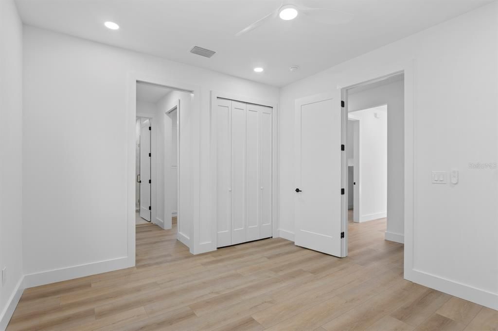 En Venta: $1,898,000 (7 camas, 5 baños, 6167 Pies cuadrados)