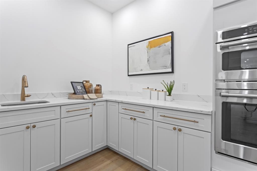 En Venta: $1,898,000 (7 camas, 5 baños, 6167 Pies cuadrados)