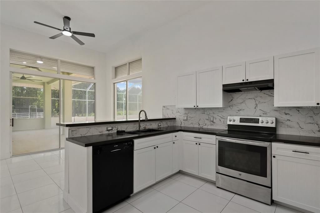 En Venta: $999,997 (4 camas, 3 baños, 3210 Pies cuadrados)