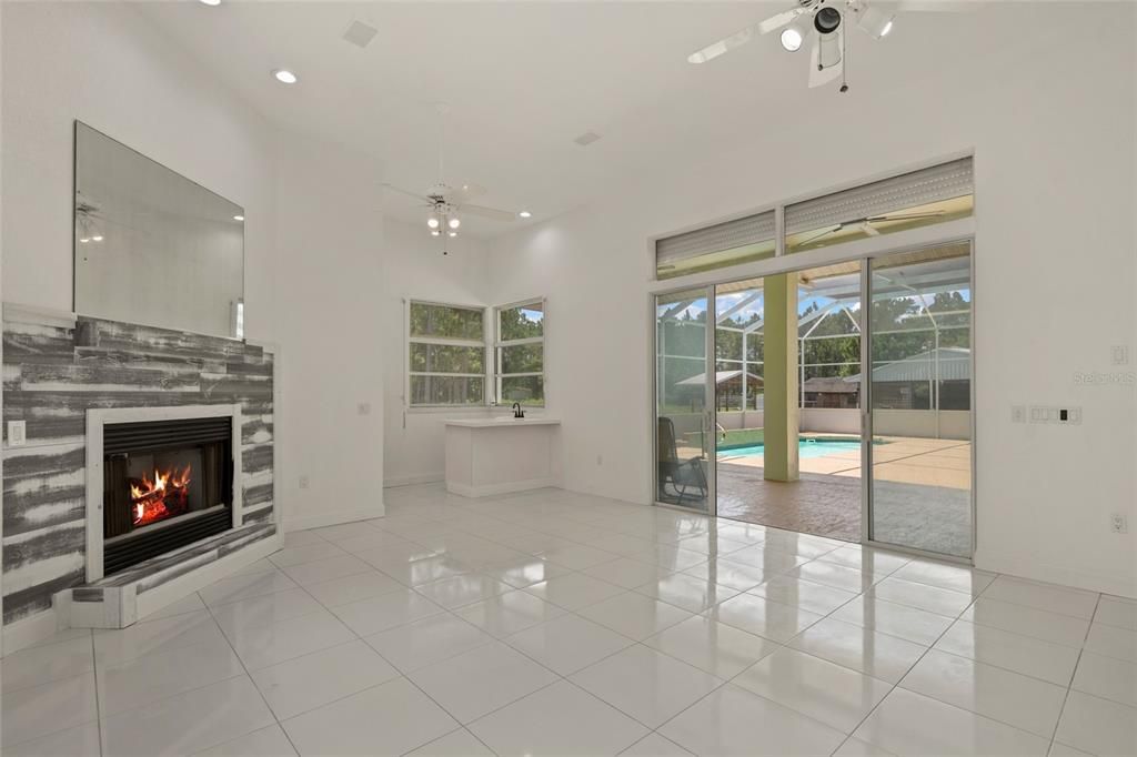 En Venta: $999,997 (4 camas, 3 baños, 3210 Pies cuadrados)