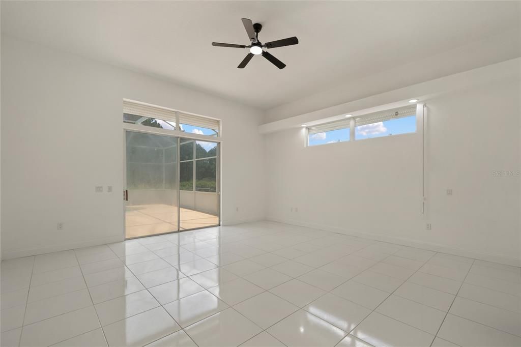 En Venta: $999,997 (4 camas, 3 baños, 3210 Pies cuadrados)