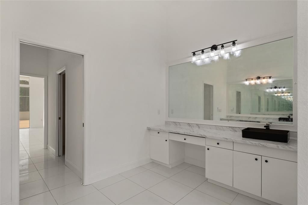 En Venta: $999,997 (4 camas, 3 baños, 3210 Pies cuadrados)