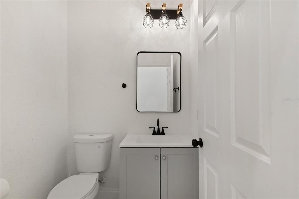 En Venta: $999,997 (4 camas, 3 baños, 3210 Pies cuadrados)