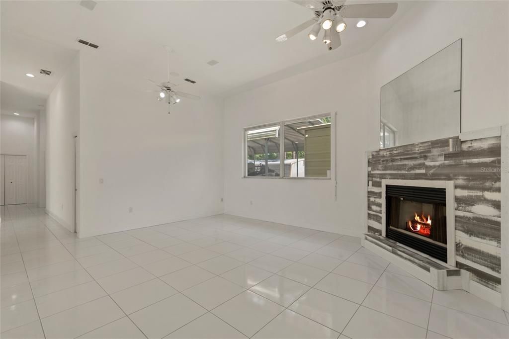 En Venta: $999,997 (4 camas, 3 baños, 3210 Pies cuadrados)