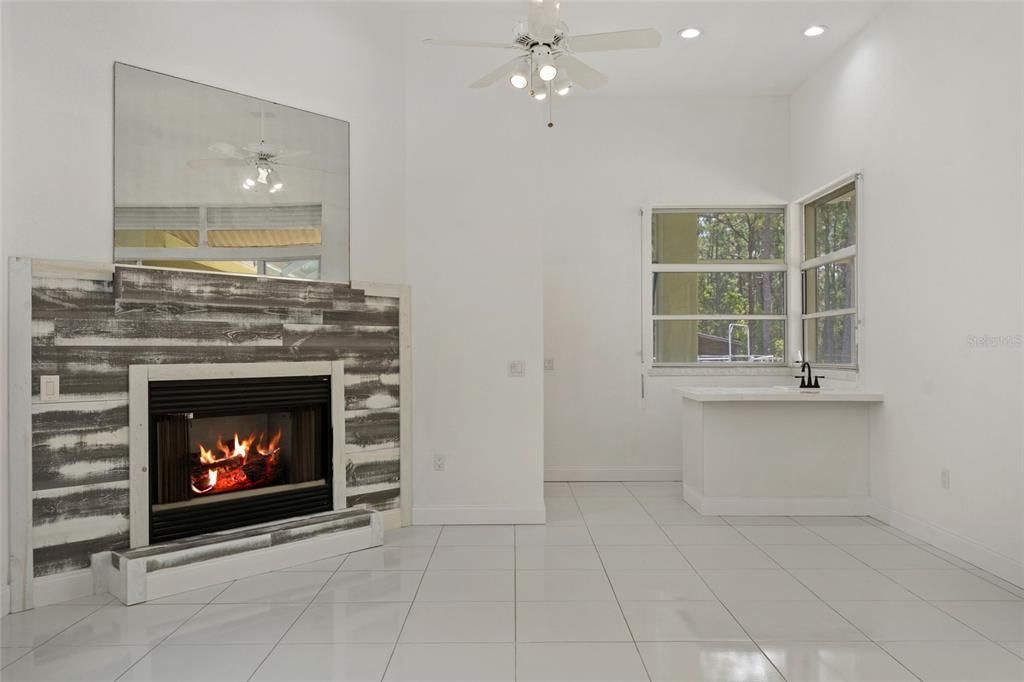 En Venta: $999,997 (4 camas, 3 baños, 3210 Pies cuadrados)