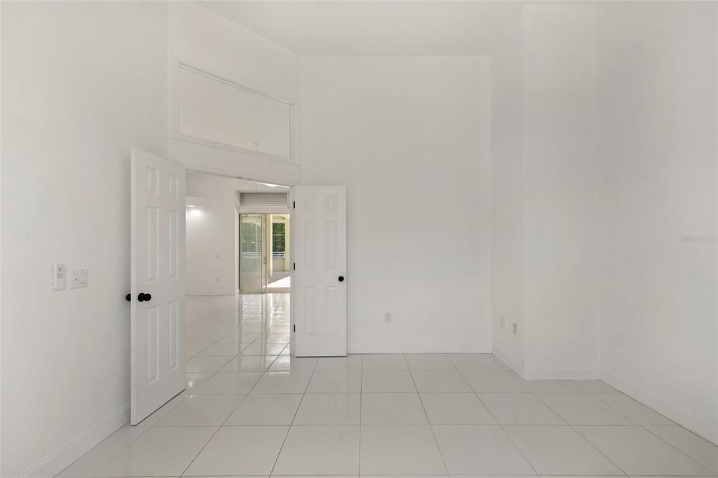 En Venta: $999,997 (4 camas, 3 baños, 3210 Pies cuadrados)