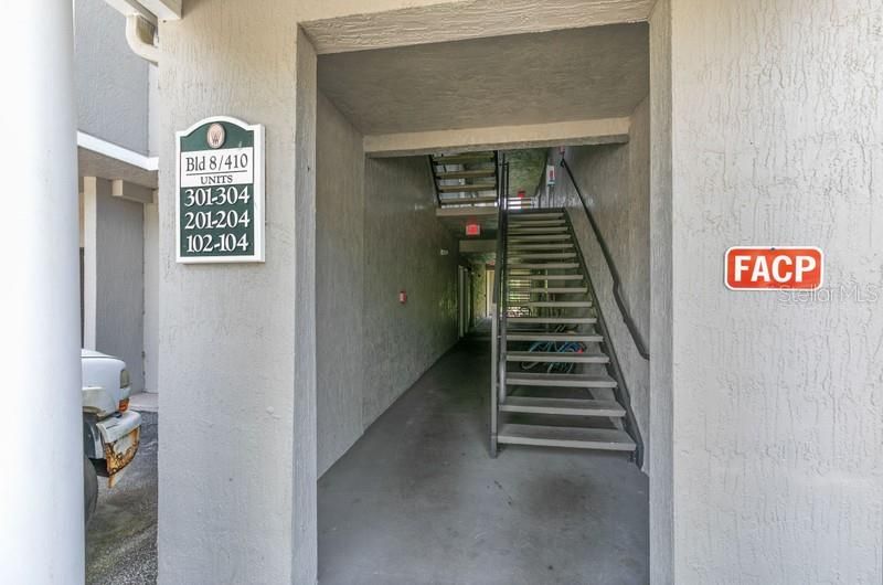 En Venta: $230,000 (2 camas, 2 baños, 1085 Pies cuadrados)