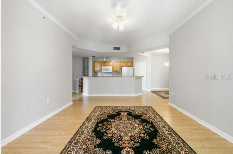 En Venta: $230,000 (2 camas, 2 baños, 1085 Pies cuadrados)