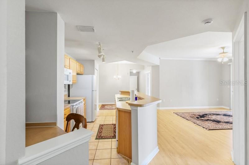 En Venta: $230,000 (2 camas, 2 baños, 1085 Pies cuadrados)