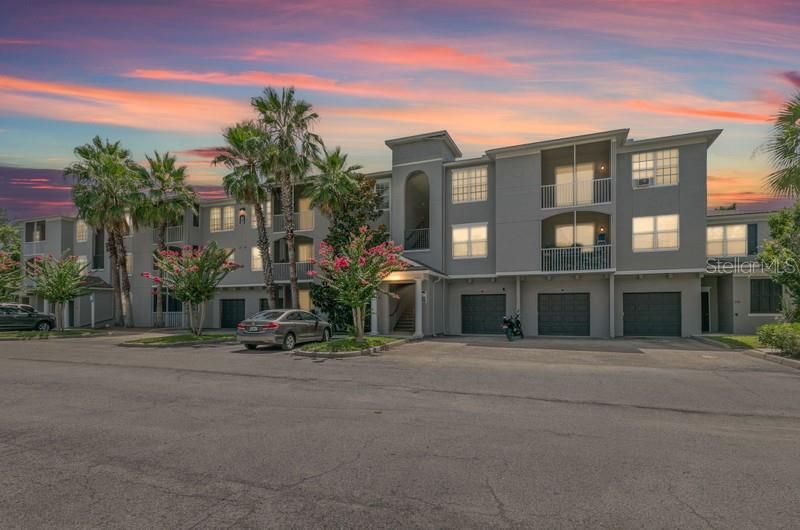 En Venta: $230,000 (2 camas, 2 baños, 1085 Pies cuadrados)