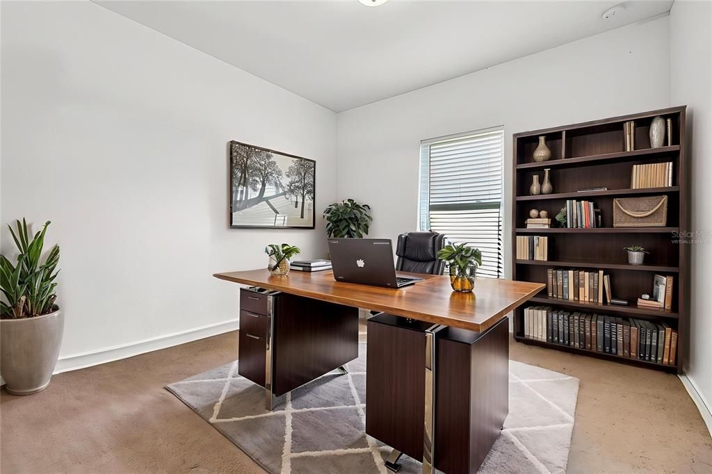 待售: $435,000 (4 贝兹, 2 浴室, 1926 平方英尺)