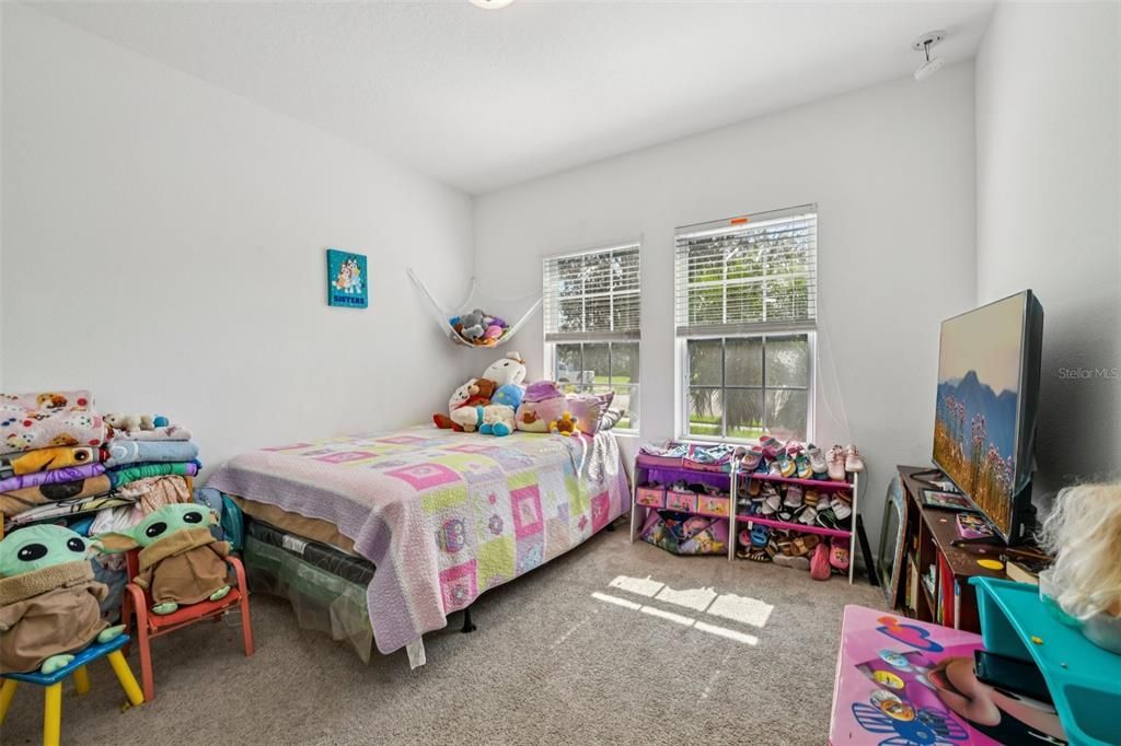 待售: $435,000 (4 贝兹, 2 浴室, 1926 平方英尺)