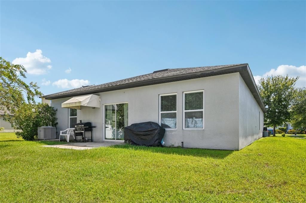 待售: $435,000 (4 贝兹, 2 浴室, 1926 平方英尺)