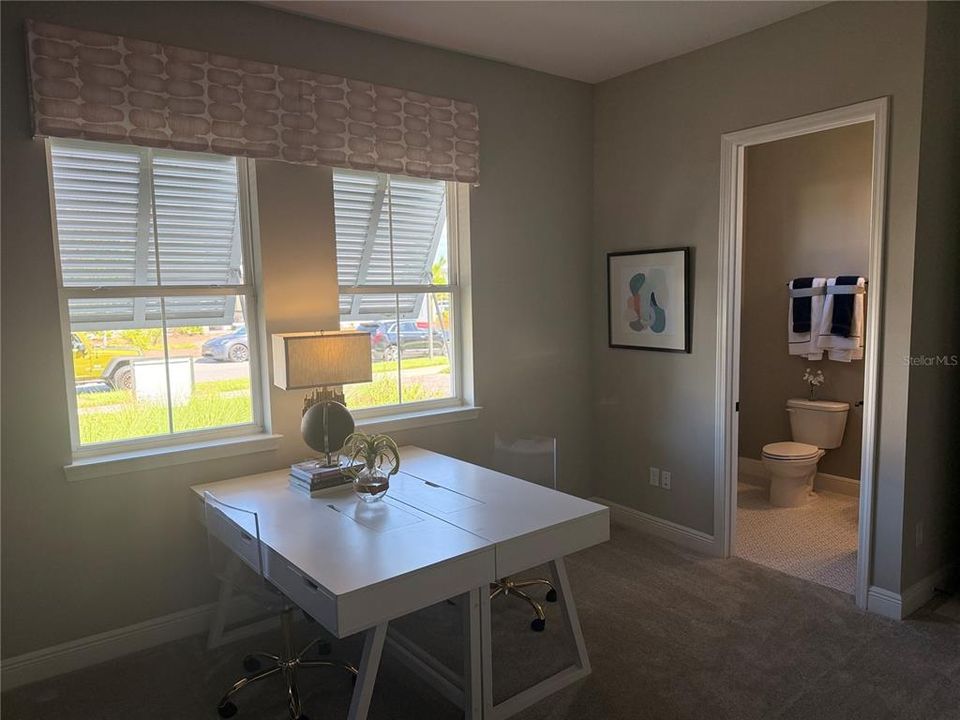 На продажу: $949,000 (5 спален, 4 ванн, 3517 Квадратных фут)