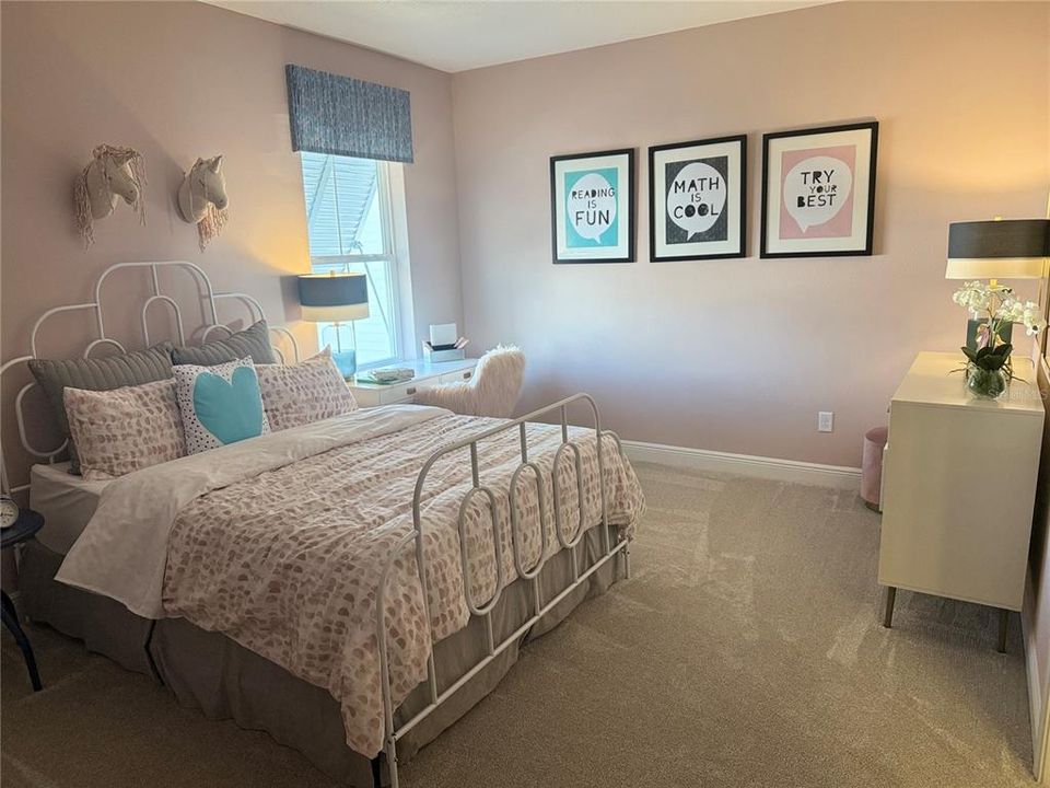 На продажу: $949,000 (5 спален, 4 ванн, 3517 Квадратных фут)