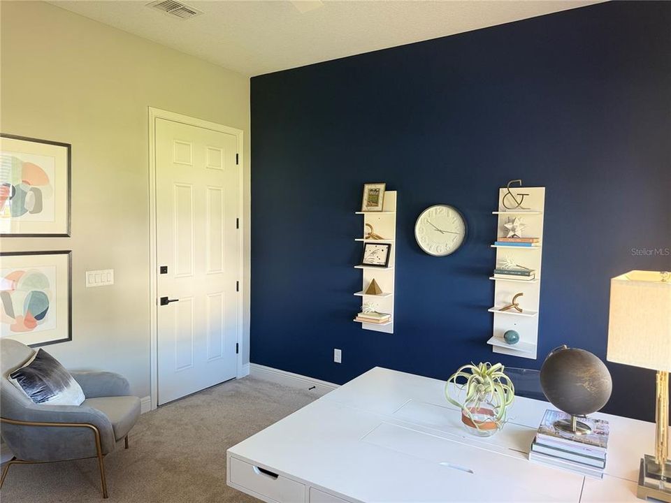 На продажу: $949,000 (5 спален, 4 ванн, 3517 Квадратных фут)