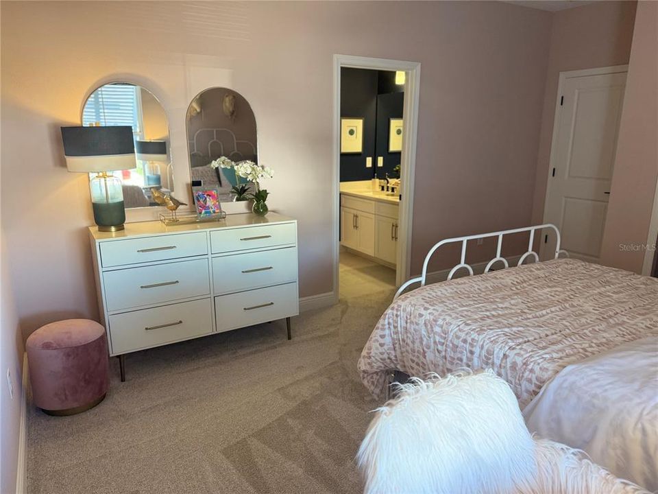 На продажу: $949,000 (5 спален, 4 ванн, 3517 Квадратных фут)