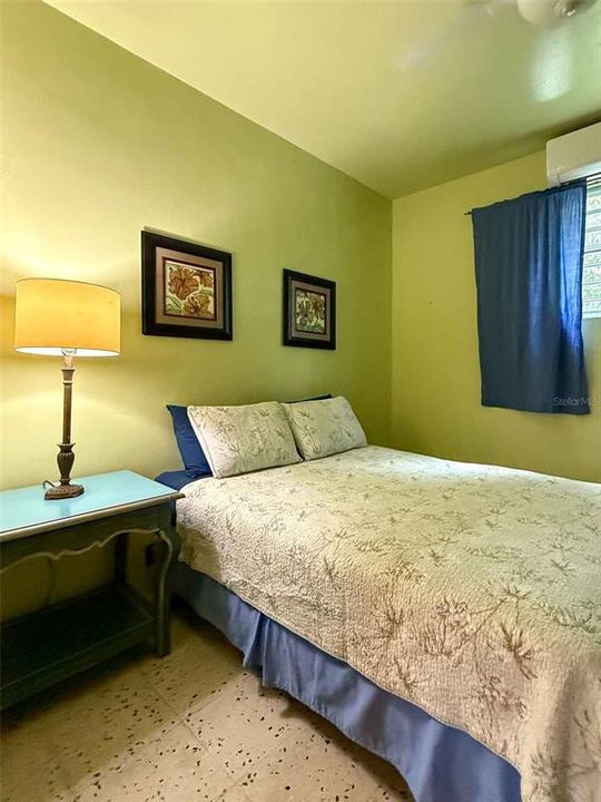 For Sale: $1,350,000 (15 beds, 12 baths, 8500 Square Feet)