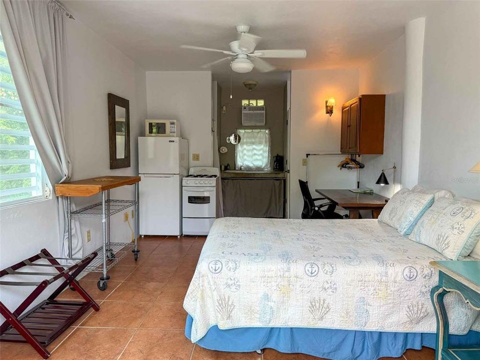 For Sale: $1,350,000 (15 beds, 12 baths, 8500 Square Feet)