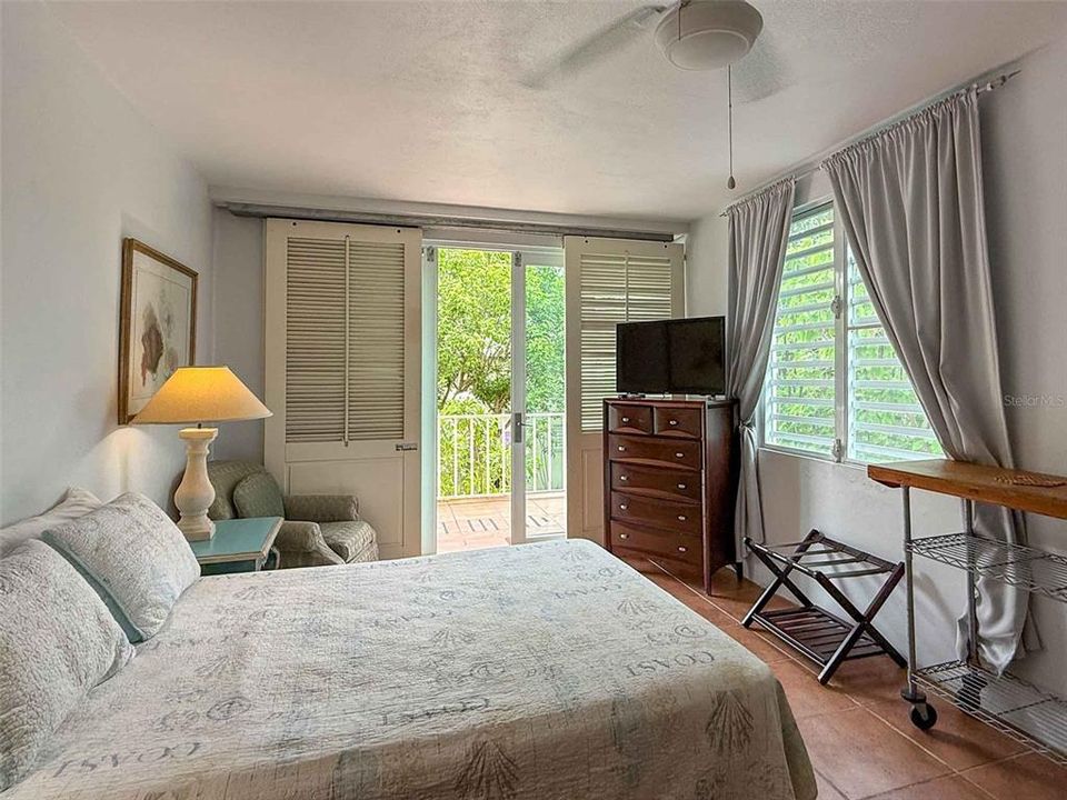 For Sale: $1,350,000 (15 beds, 12 baths, 8500 Square Feet)