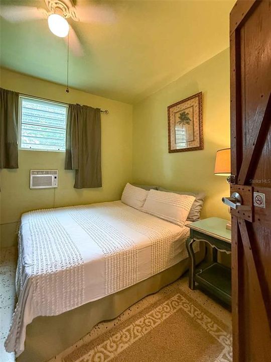 For Sale: $1,350,000 (15 beds, 12 baths, 8500 Square Feet)