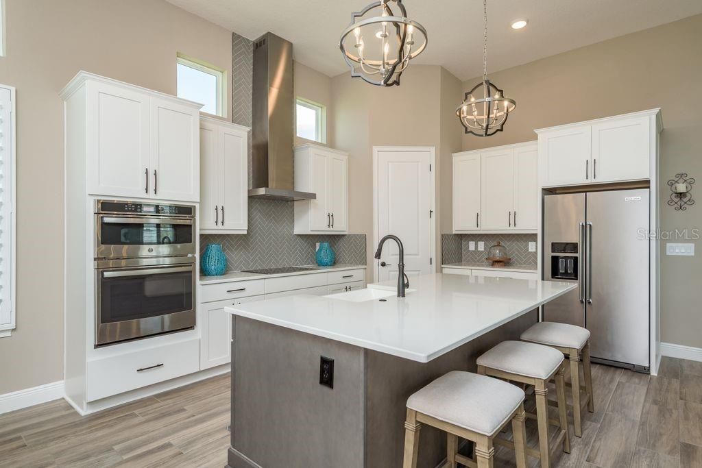 For Sale: $725,000 (4 beds, 4 baths, 3083 Square Feet)